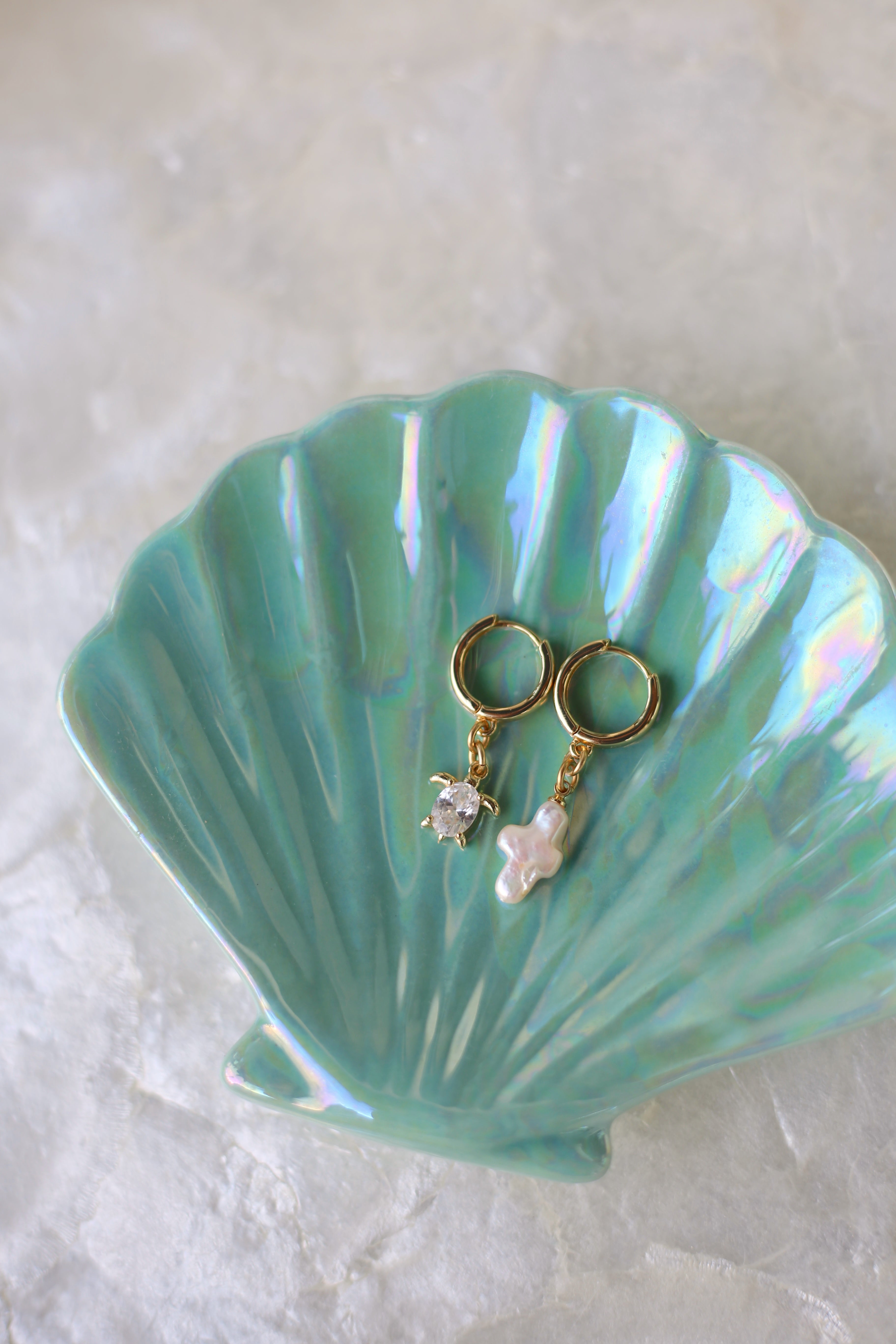 Sea turtle & dainty pearl cross earring